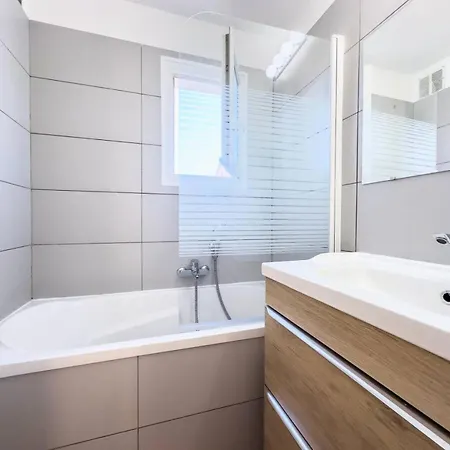 Rivages - Superbe 6 Couchages Dans Avec Piscine Mae-4991 Apartment